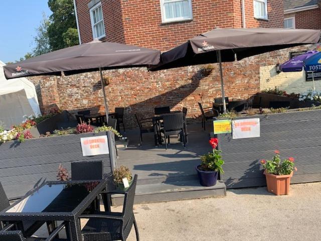 The Crown In Bed and Breakfast Fordingbridge Buitenkant foto