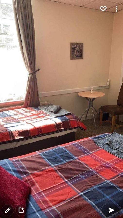 The Crown In Bed and Breakfast Fordingbridge Buitenkant foto